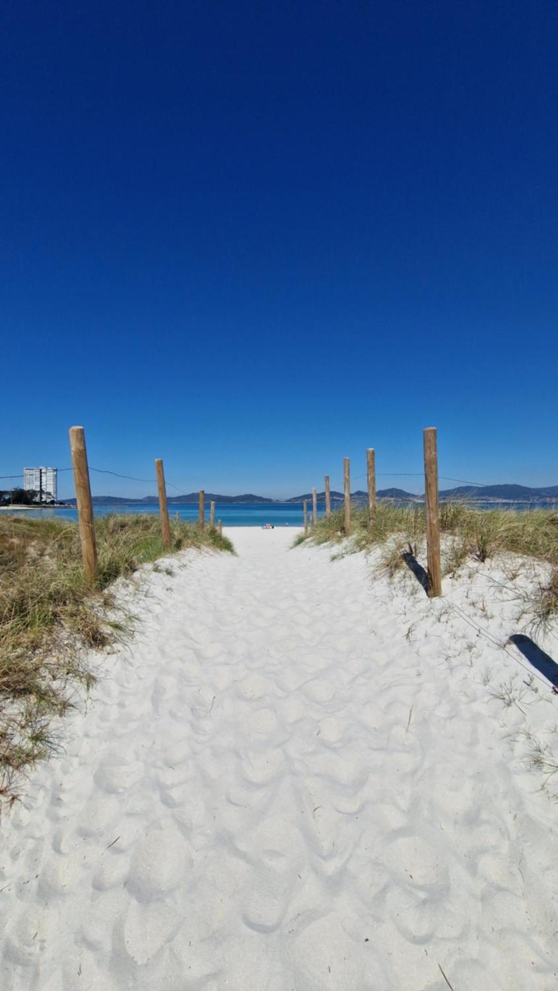 Apartamento Playa Bouzas - Vigo - Parking Free エクステリア 写真